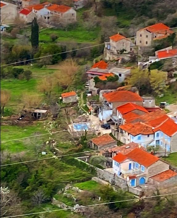 Apartmani Dumezic บาร์ ภายนอก รูปภาพ