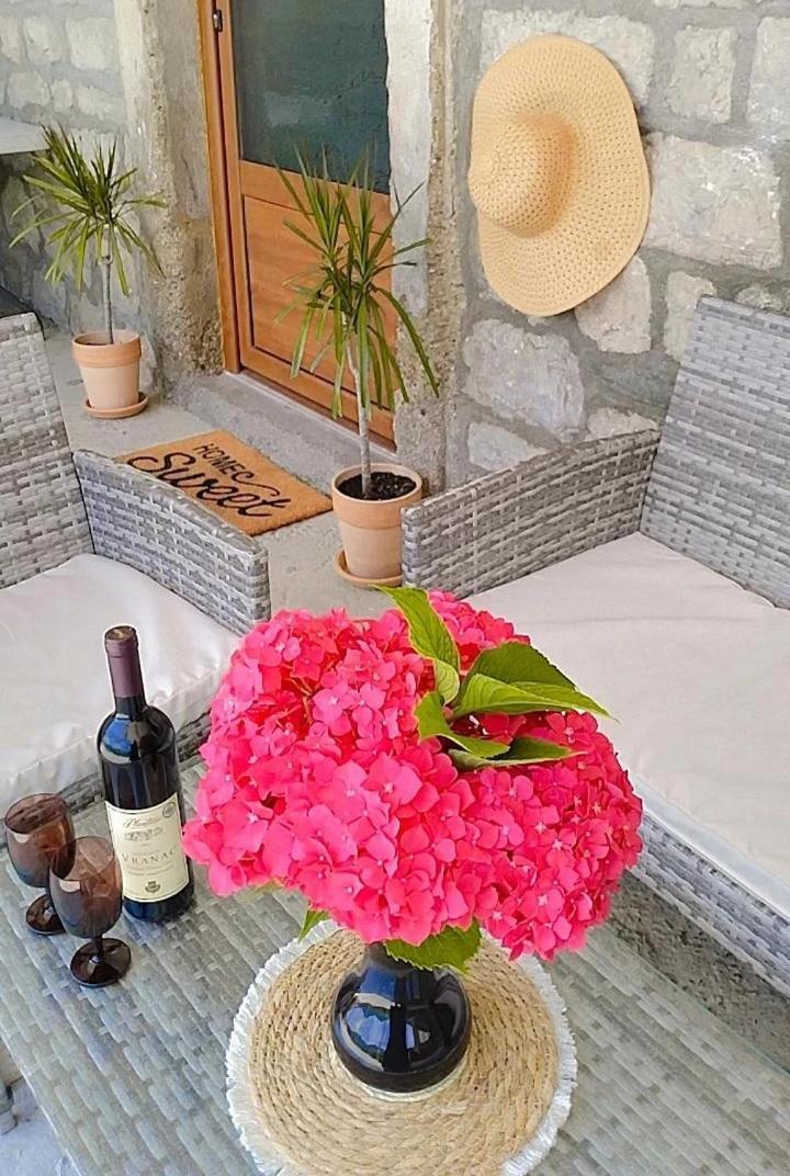 Apartmani Dumezic บาร์ ห้อง รูปภาพ
