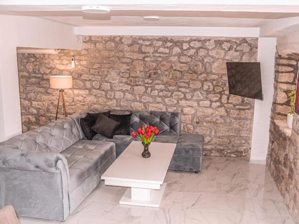 Apartmani Dumezic บาร์ ห้อง รูปภาพ