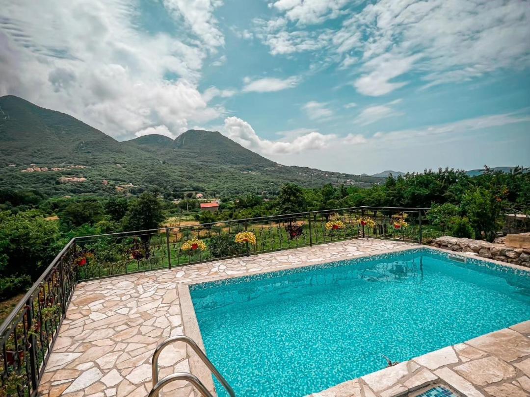 Apartmani Dumezic บาร์ ห้อง รูปภาพ