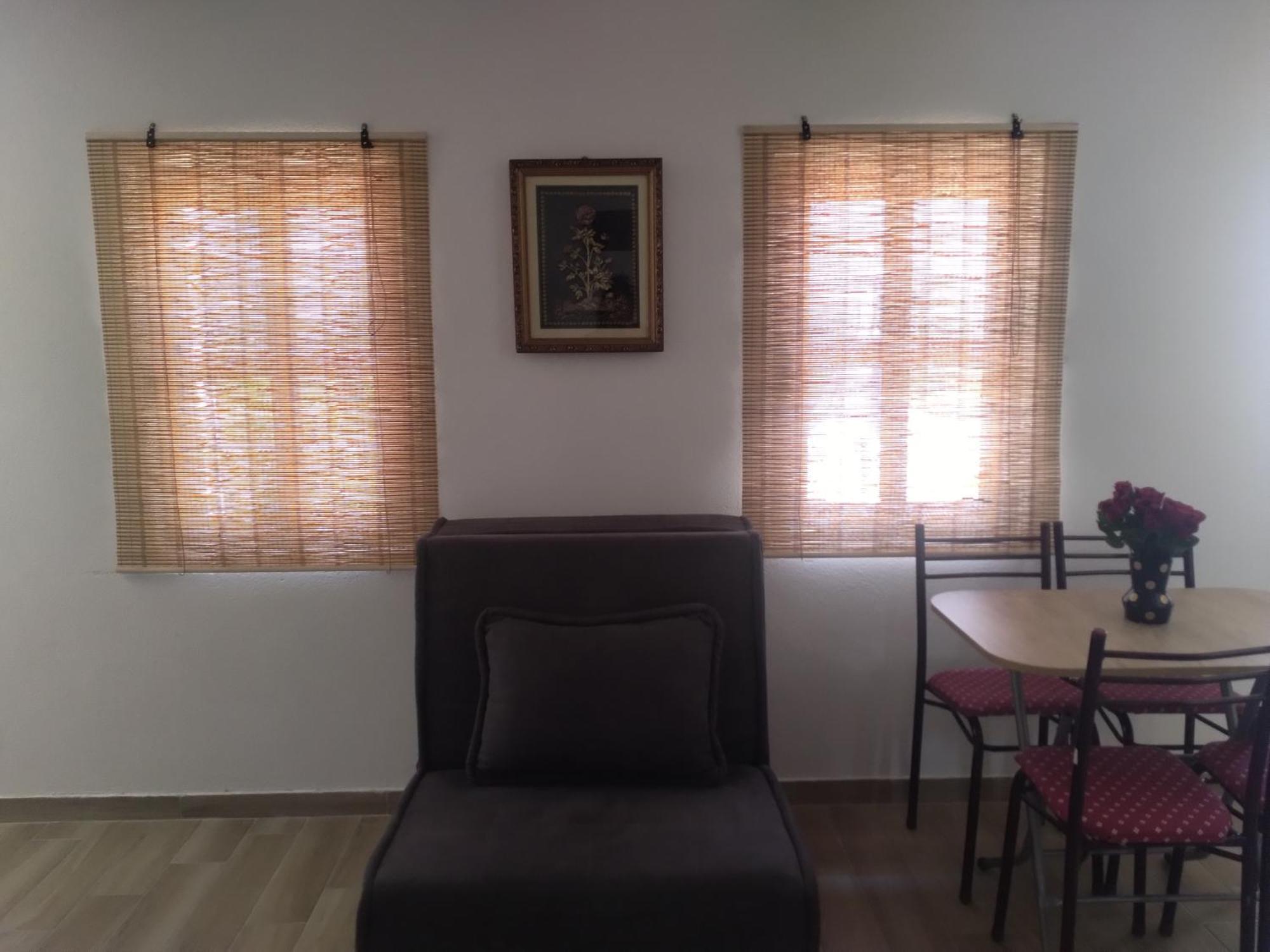 Apartmani Dumezic บาร์ ห้อง รูปภาพ