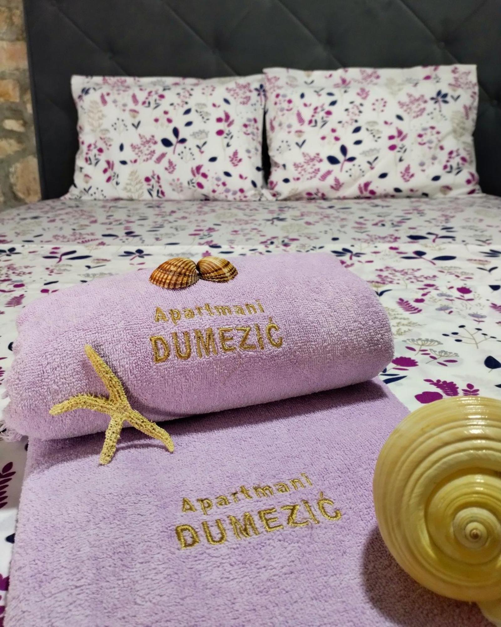 Apartmani Dumezic บาร์ ห้อง รูปภาพ