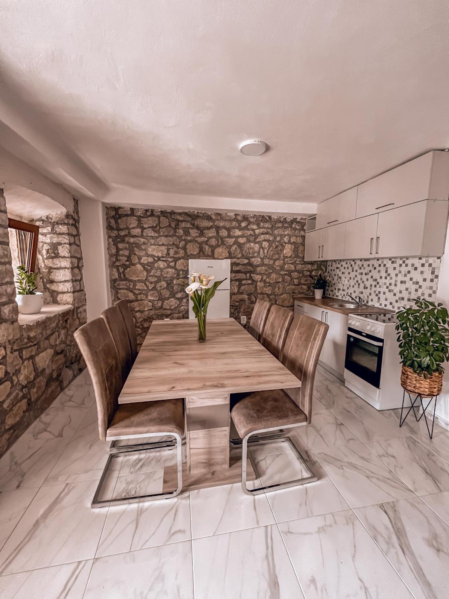 Apartmani Dumezic บาร์ ห้อง รูปภาพ